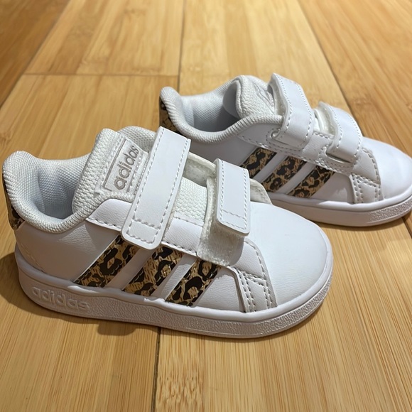 adidas Other - Adidas toddlers Grand Court I white / leopard shoes